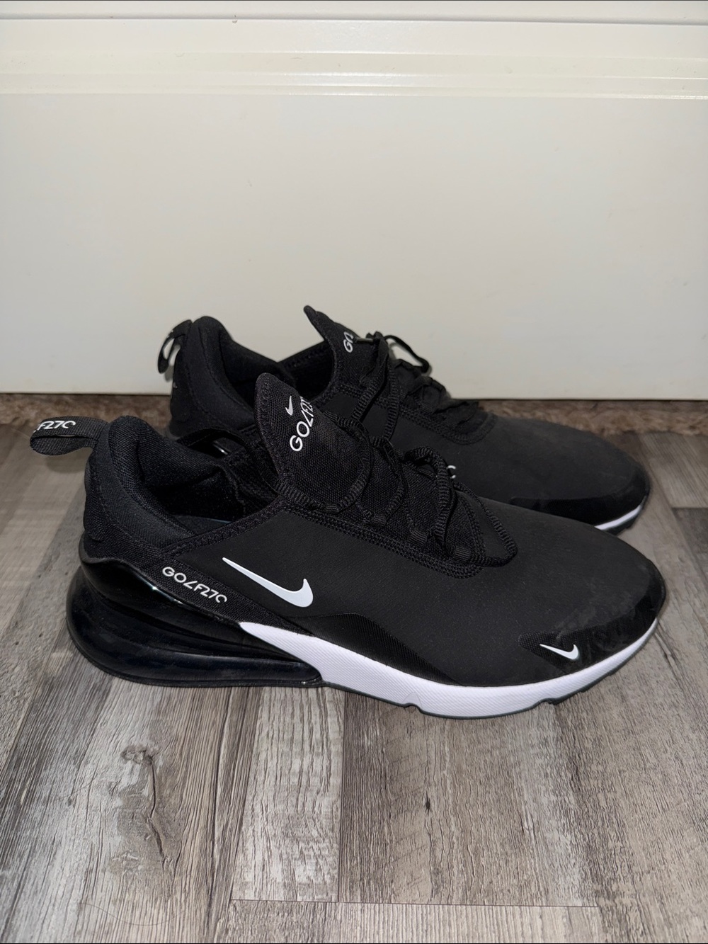Nike Black & White Men’s Golf 270 Air Max Sneakers